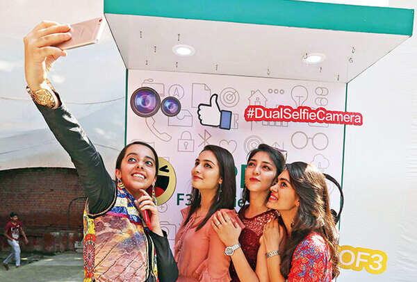 Alma,-mehak,tanvi-and-geerisha(L-R)