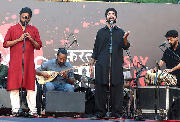 Trippy-Samaa-performs-the-Not-In-My-Name-anthem-SAM_5860
