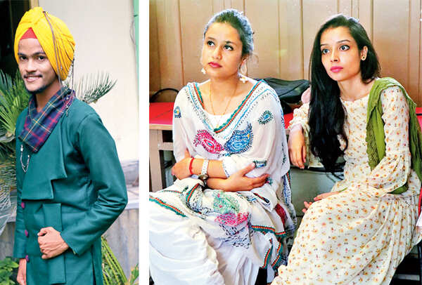 Vishal Gupta (R) Taiba Khan and Shristi Singh (BCCL/ Unmesh Pandey)