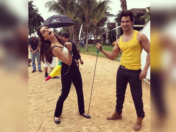 Varun and Taapsee work out on sets.
