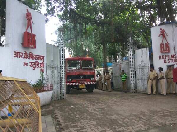 Fire in RK Studio: Massive fire breaks out at Mumbai's RK Studio ...