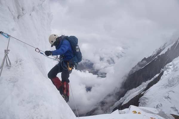 Tibet: Pune’s Akshay Patke and Ashish Mane summits Mount Manaslu | Pune ...