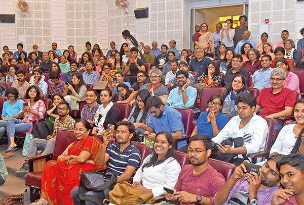 P1-Swara-Bhaskar-JNU-SAM_1832