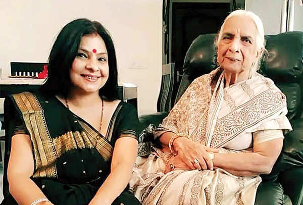 Malini Awasthi with her Appaji Girija Devi (BCCL)