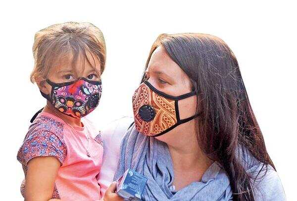 P1-Pollution-Mask_SAM_2210