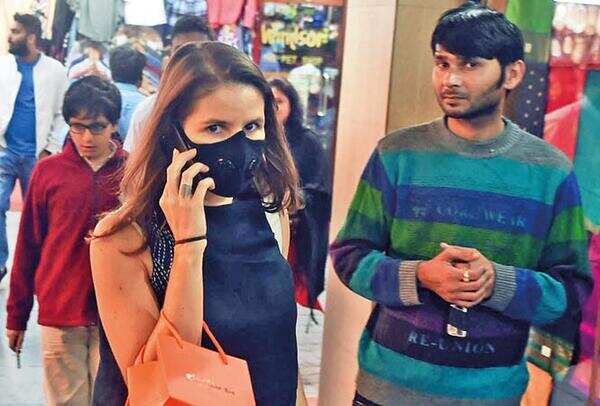 P1-Pollution-Mask_SAM_2281