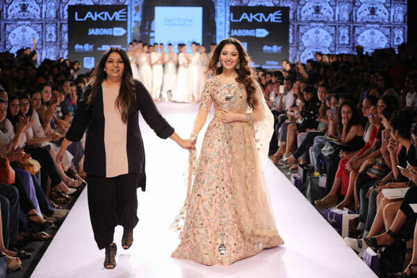 Tamannaah Bhatia Sexy Pics: As a showstopper for Payal Singhal at LFW