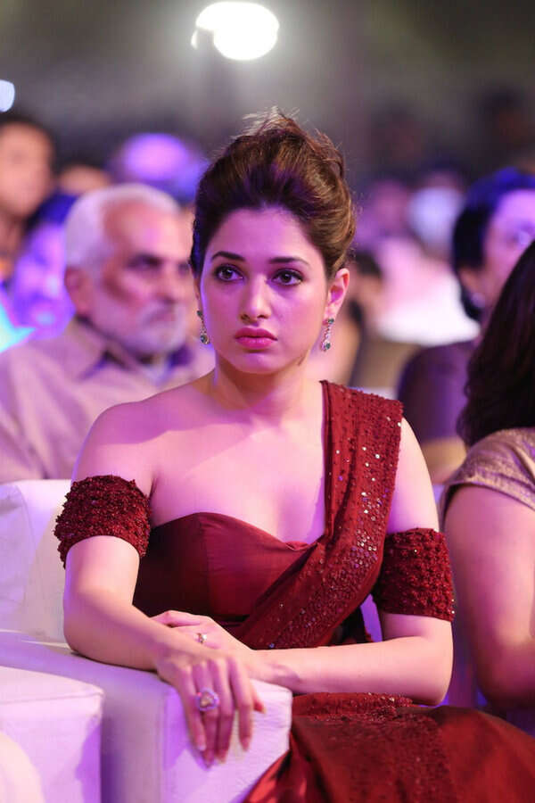Tamannaah Bhatia Sexy Photos and Hot Pics: Looking stunning in red at an event