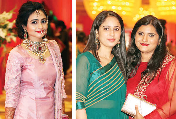Maryam Qasim (R) Saba and Sheena (BCCL/ Aditya Yadav)