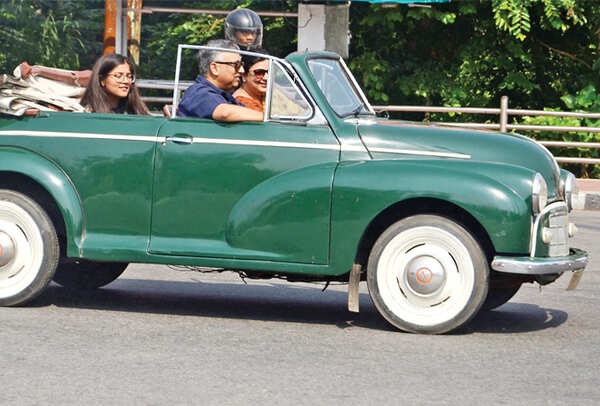 Jaideep Mathur rides his vintage car promoting the cause (BCCL/ Aditya Yadav)