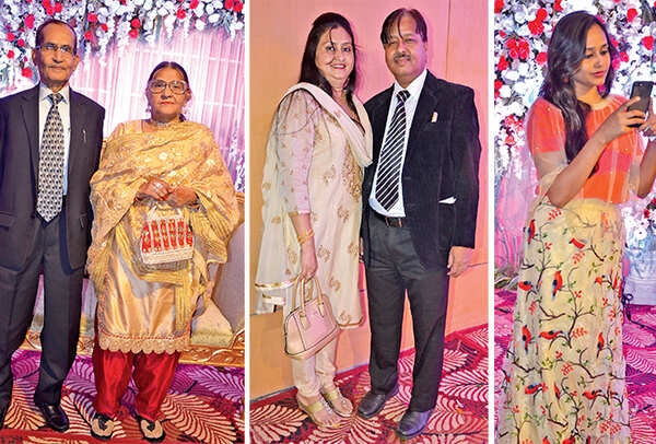 (L) Feroz and Nafisa (C) Razia and Tariq Warsi (R) Zainab (BCCL/ IB Singh)
