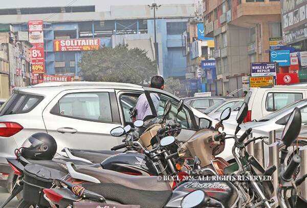After parking attendant fatally mows down woman in Noida's Sector 18 ...