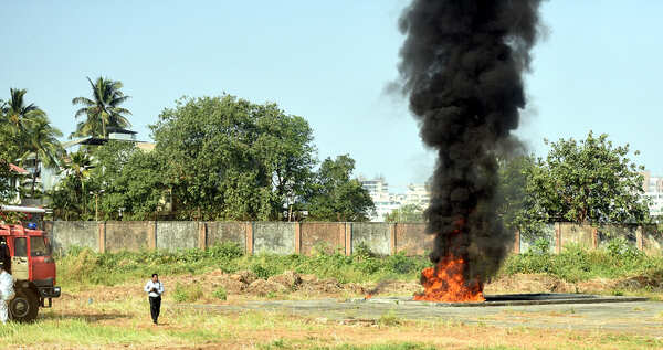 Mock Drill at Juhu Airport | Photo by Nilesh Wairkar