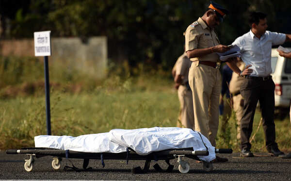 Mock Drill at Juhu Airport | Photo by Nilesh Wairkar