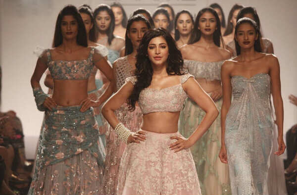 Shruti Haasan Navel Hot Wallpapers xxx