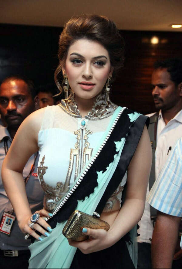 Hansika Motwani Hot Photos in a sari for an event xxx