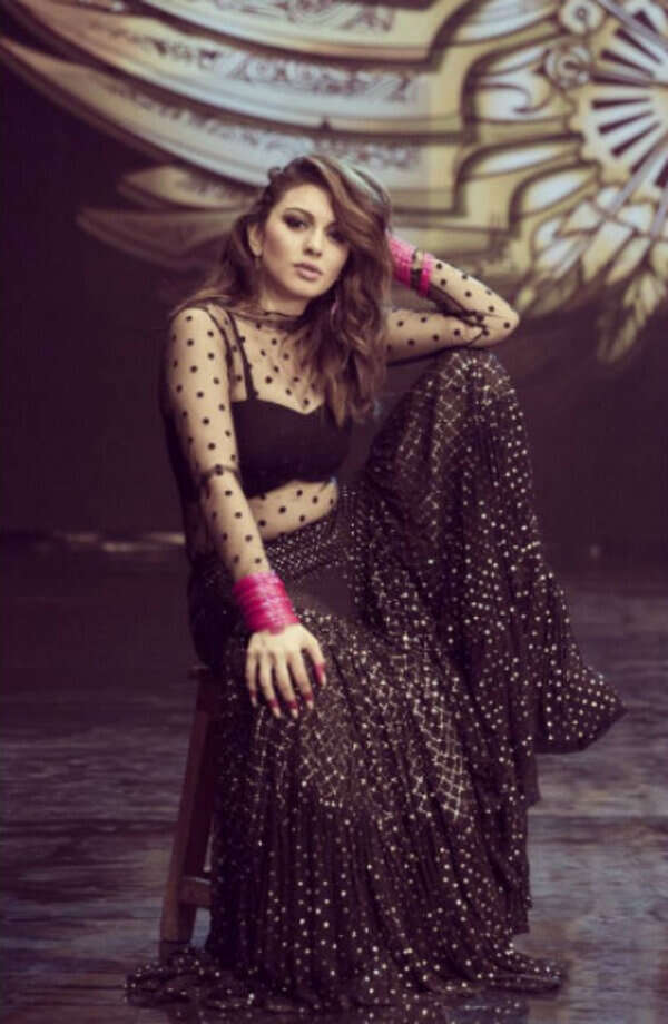 Hansika Motwani Hot Images in black dress during a photo shoot xxx
