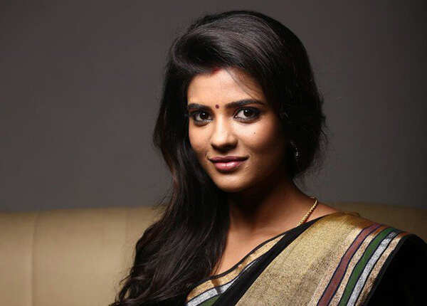Tamil actress Aishwarya Rajesh Hot Photos xxx