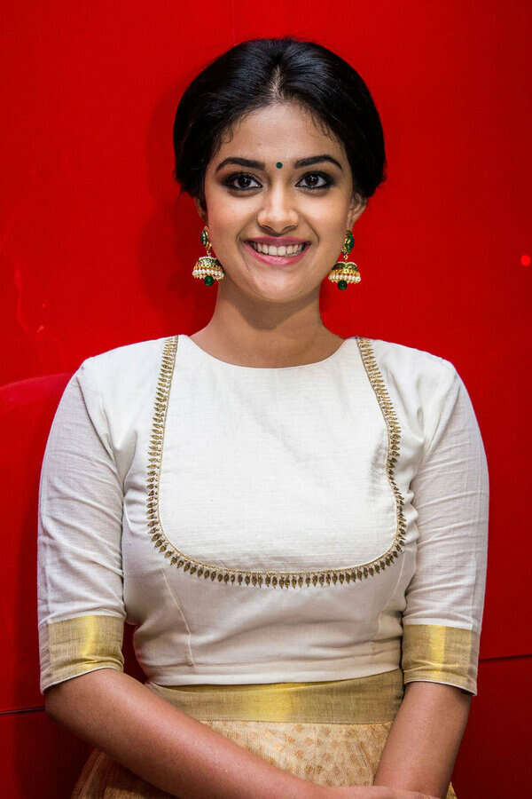 Keerthi Suresh Sexy Pics, Telugu Actress Photos xxx
