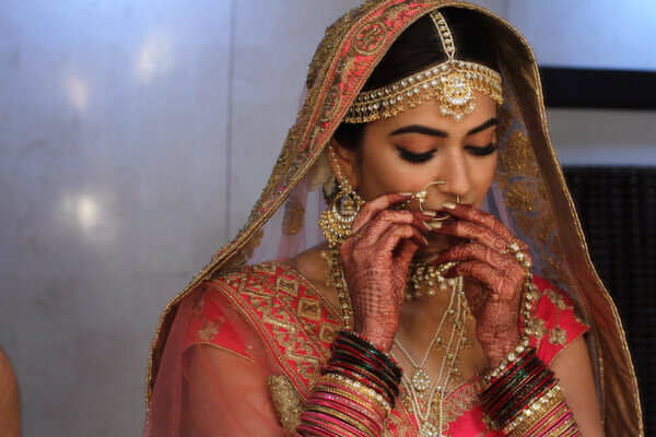 Kriti Kharbanda hot in saree pictures xxx