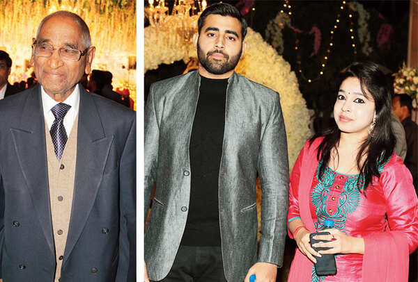 Jagdish Gandhi, Harshit and Priyanka (BCCL/ Aditya Yadav)