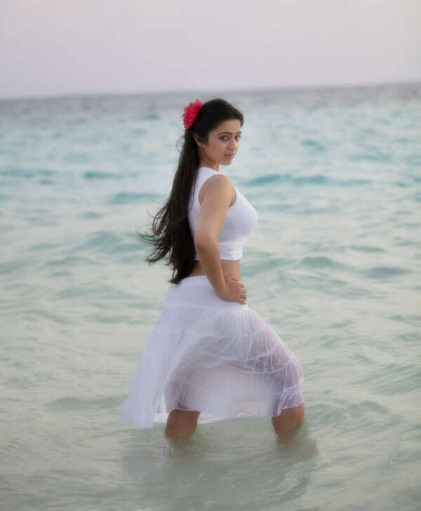 Charmi Kaur actress hot photos xxx