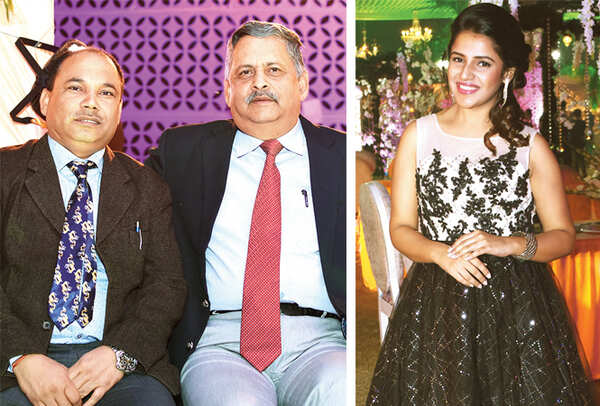 Ashok Shukla and RK Chaturvedi (R) Mallika Yash Asthana  (BCCL/ Farhan Ahmad Siddiqui)