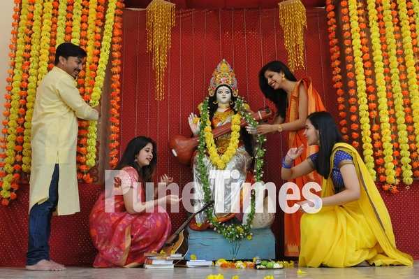 Bengalis in Pune all set for Saraswati Puja | Pune News - Times of ...