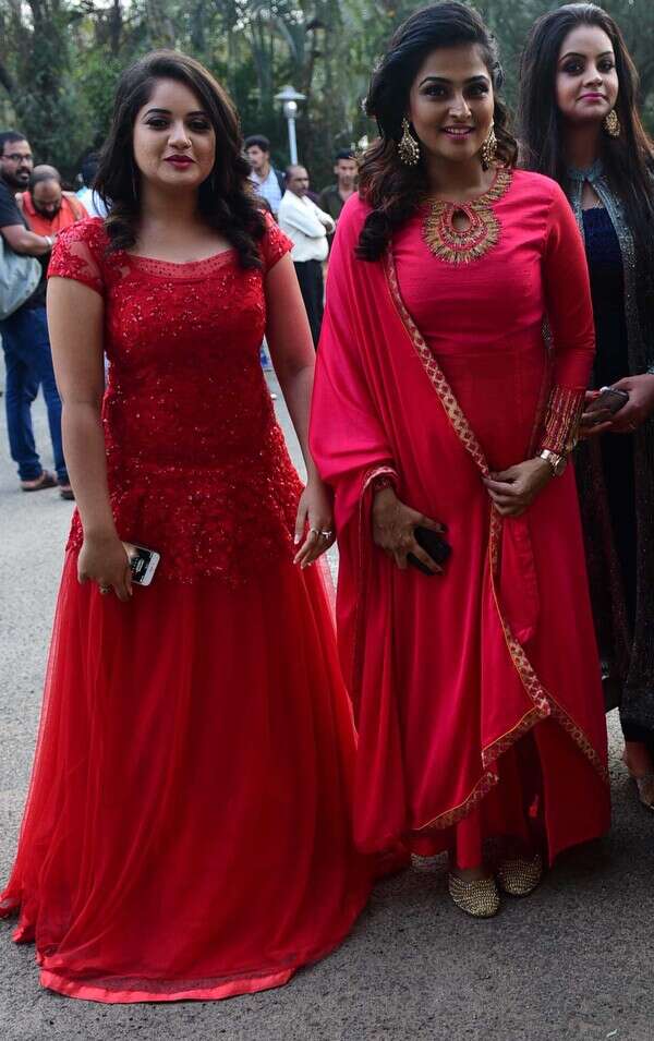 Shafna-Ramya Nambeesan 01