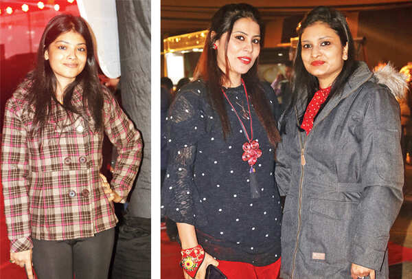 Ananya Mishra (R) Anjali Changrani & Juhi Kothari (BCCL/ Shubham Jaiswal)