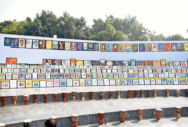 Paintings put up for sale at the event, the proceeds of which went for charity (BCCL/ Farhan Ahmad Siddiqui)