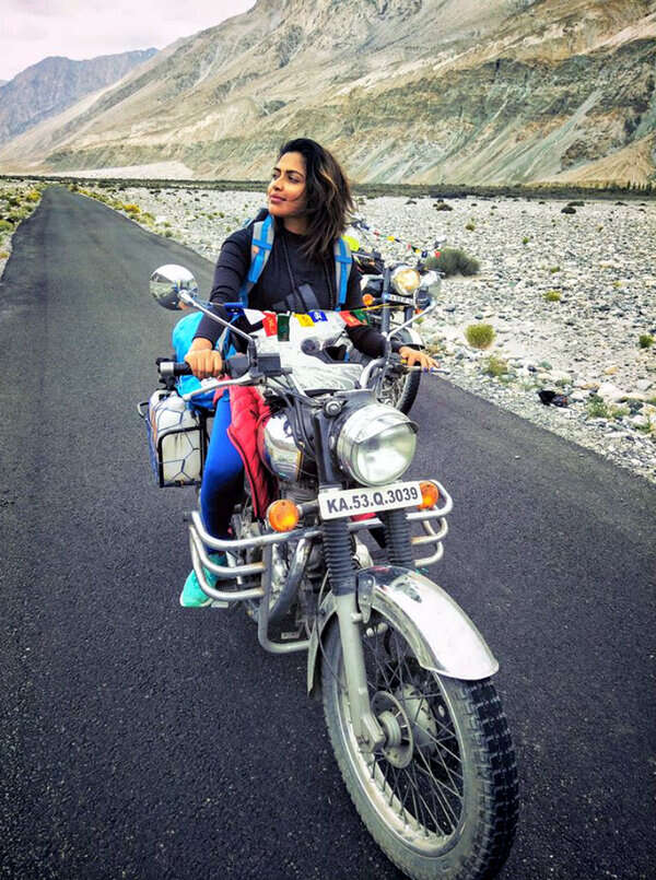 South Actress Amala Paul Hot Photos xxx