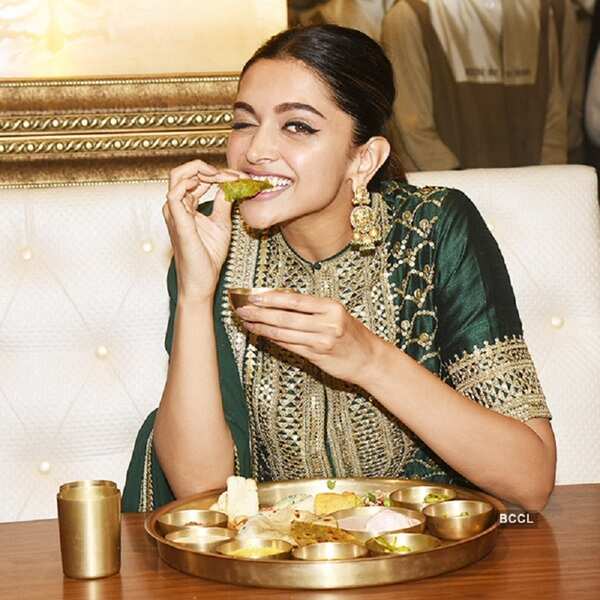 Deepika Padukone Images xxx