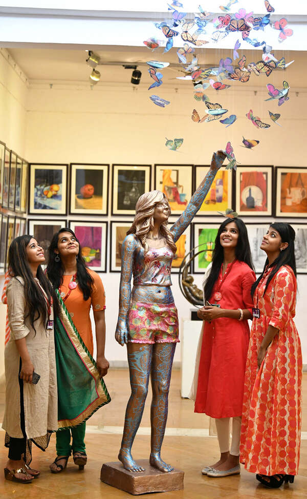 art exhibition 2