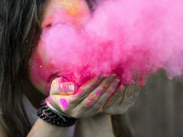 Playing Holi Wallpapers