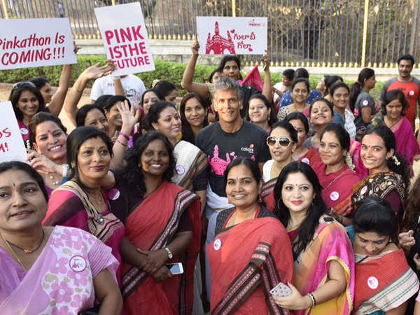KBR: Tossing dress code, women take part in a 'saree run' at KBR Park |  Hyderabad News - Times of India