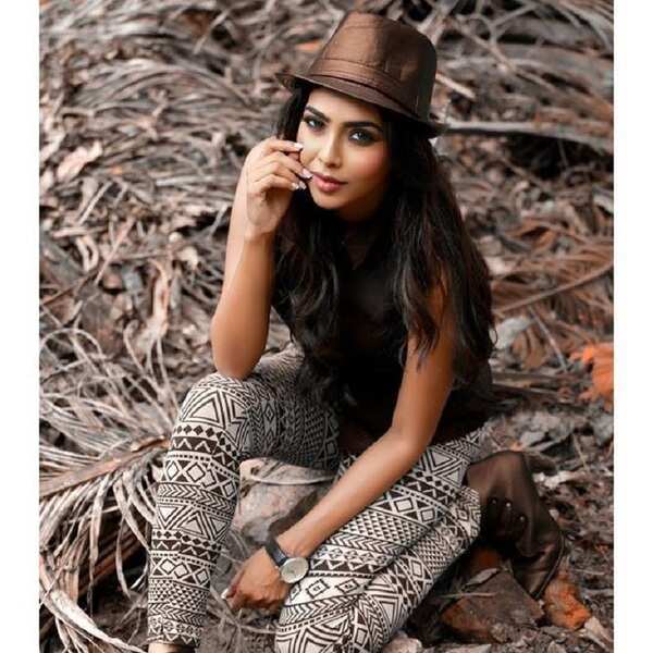 Aishwarya Lekshmi Sexy Image xxx
