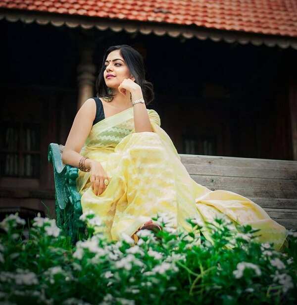 Ahaana Krishna Sexy Photos xx