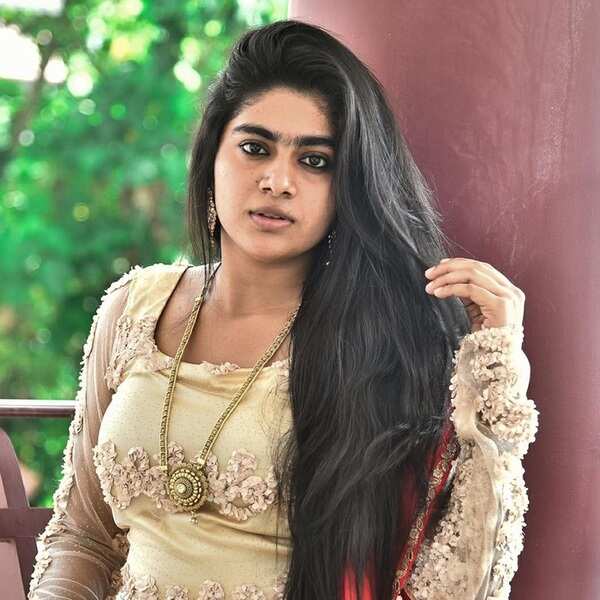 Nimisha Sajayan Sexy Photos xxx
