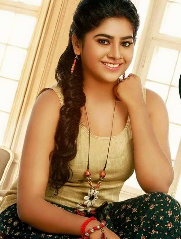 Nimisha Sajayan Sexy Images xxx