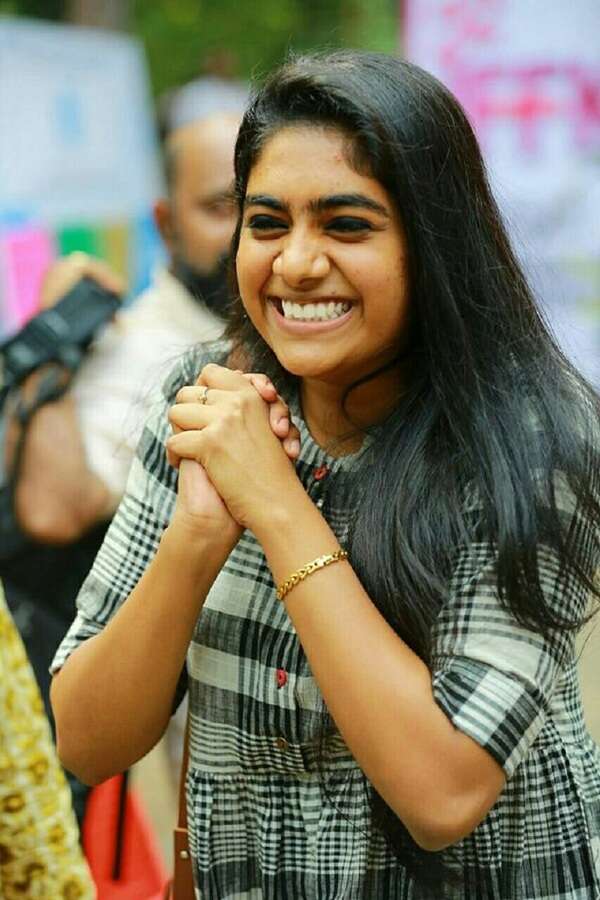 Nimisha Sajayan Hot HD Pictures xxx