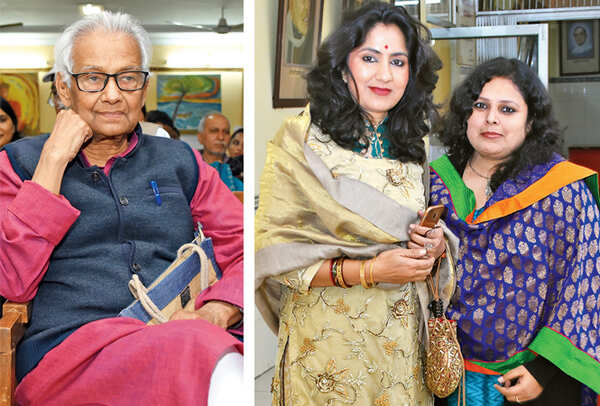 Naresh Saxena (R) Vineeta and Mansi  (BCCL/ Pics: Farhan Ahmad Siddiqui)