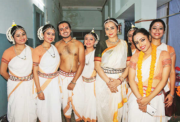 (L-R) Riya Saha, Riti, Krishnandn, Debottamaa, Sharmila Biswas, Ruhini, Mohamni and Tri Pawli (BCCL/ Arvind Kumar)