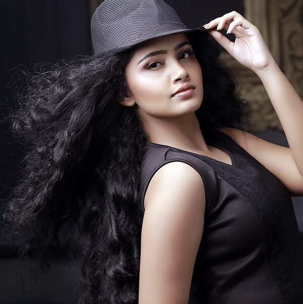 Anupama Parameswaran Sexy Photos xxx