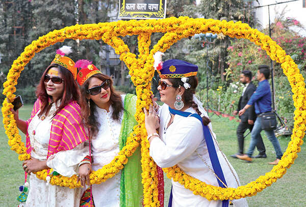 (L-R) Farhat Khan, Sadhana Gupta and Roshni Hirani (BCCL/ Unmesh Pandey)