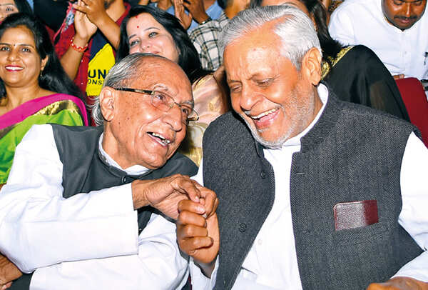 Ameer Haider (L) and Rajendra Chaudhary  (BCCL/ Farhan Ahmad Siddiqui)