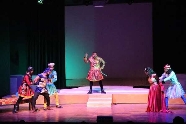 Rustom O Shorab (2)