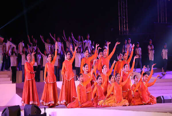 A cultural performance by the artists at Amar Jawan Jyoti (Pankaj Sharma/BCCL)