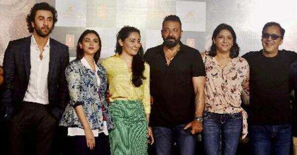 Mumbai: Bollywood actor Sanjay Dutt with wife Manyata Dutt, sister Priya Dutt, a...