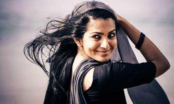 Parvathy Thiruvoth Photos Check Out Parvathy Thiruvoth Photographs And Her Numerous Avatars